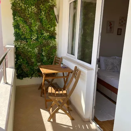 Garden Apartment